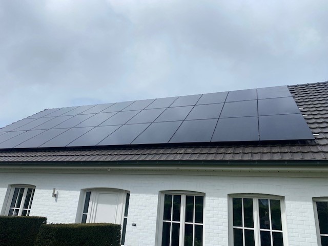 zonnepanelen hellend dak