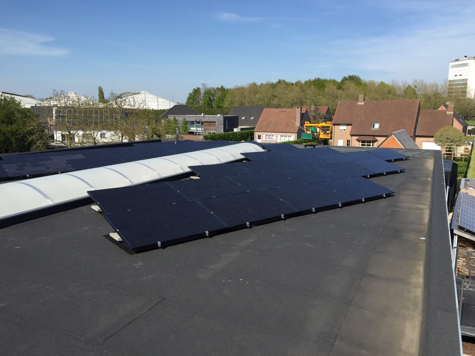 zonnepanelen plat dak